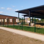 Le cheminement accessible aux personnes à mobilité réduite terminé autour du site des mégalithes de Changé